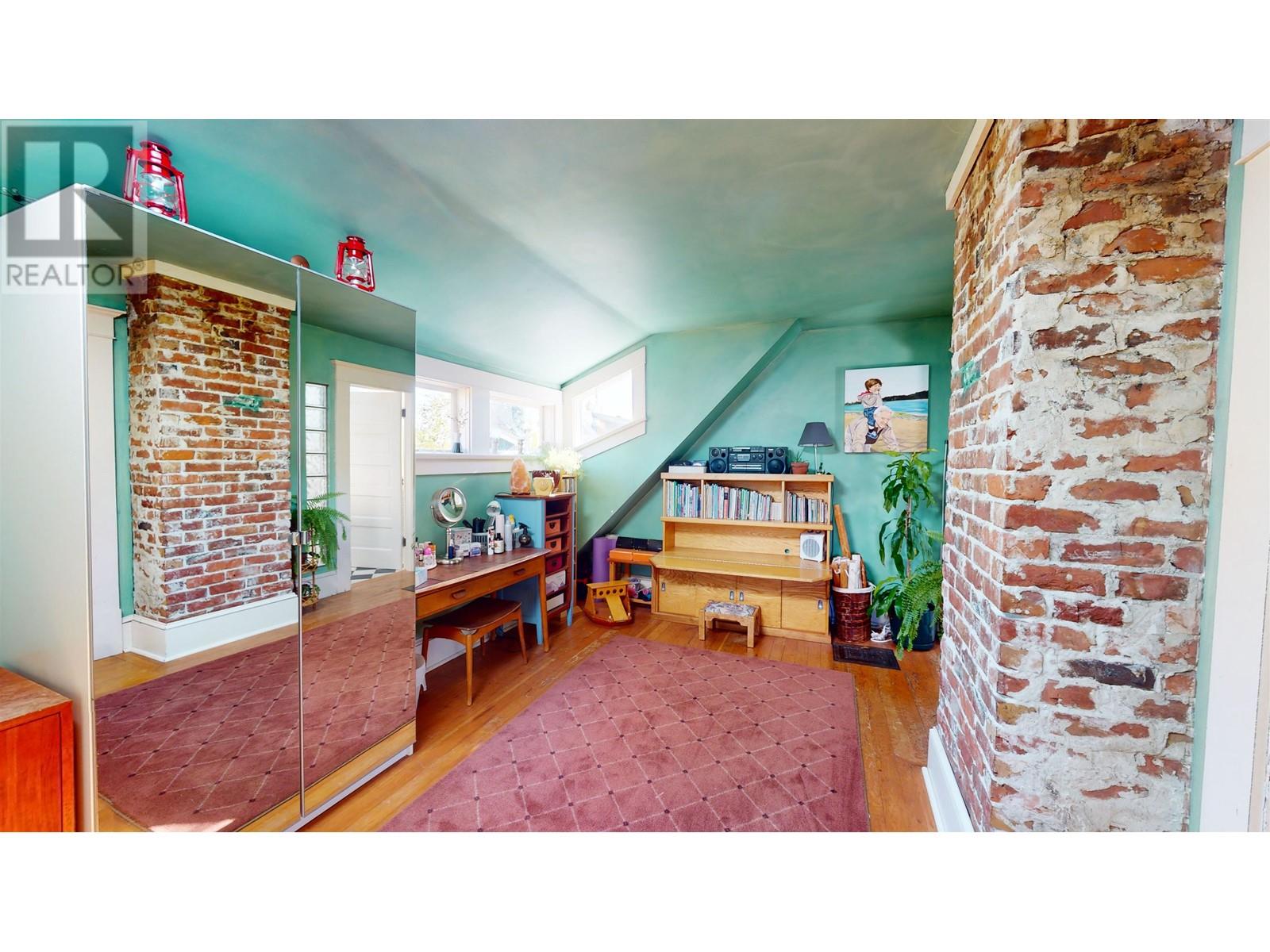 346 Webber Avenue, Vancouver, British Columbia  V5V 2G5 - Photo 14 - R2863600