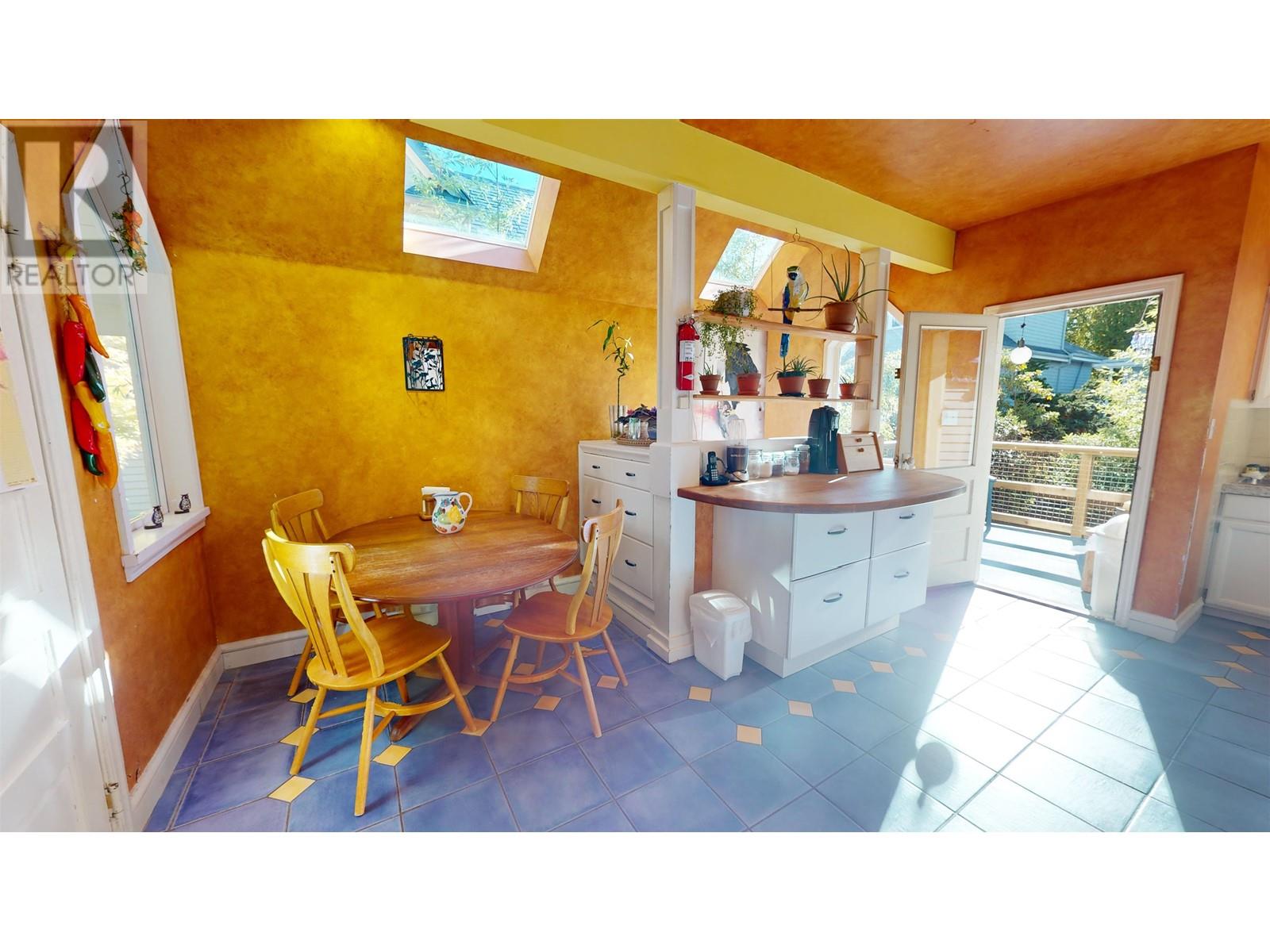 346 Webber Avenue, Vancouver, British Columbia  V5V 2G5 - Photo 8 - R2863600
