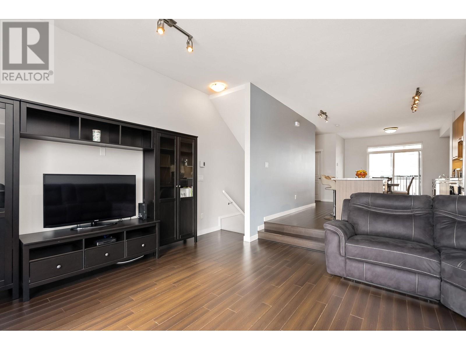 49 1295 Soball Street, Coquitlam, British Columbia  V3E 0G9 - Photo 5 - R2863571