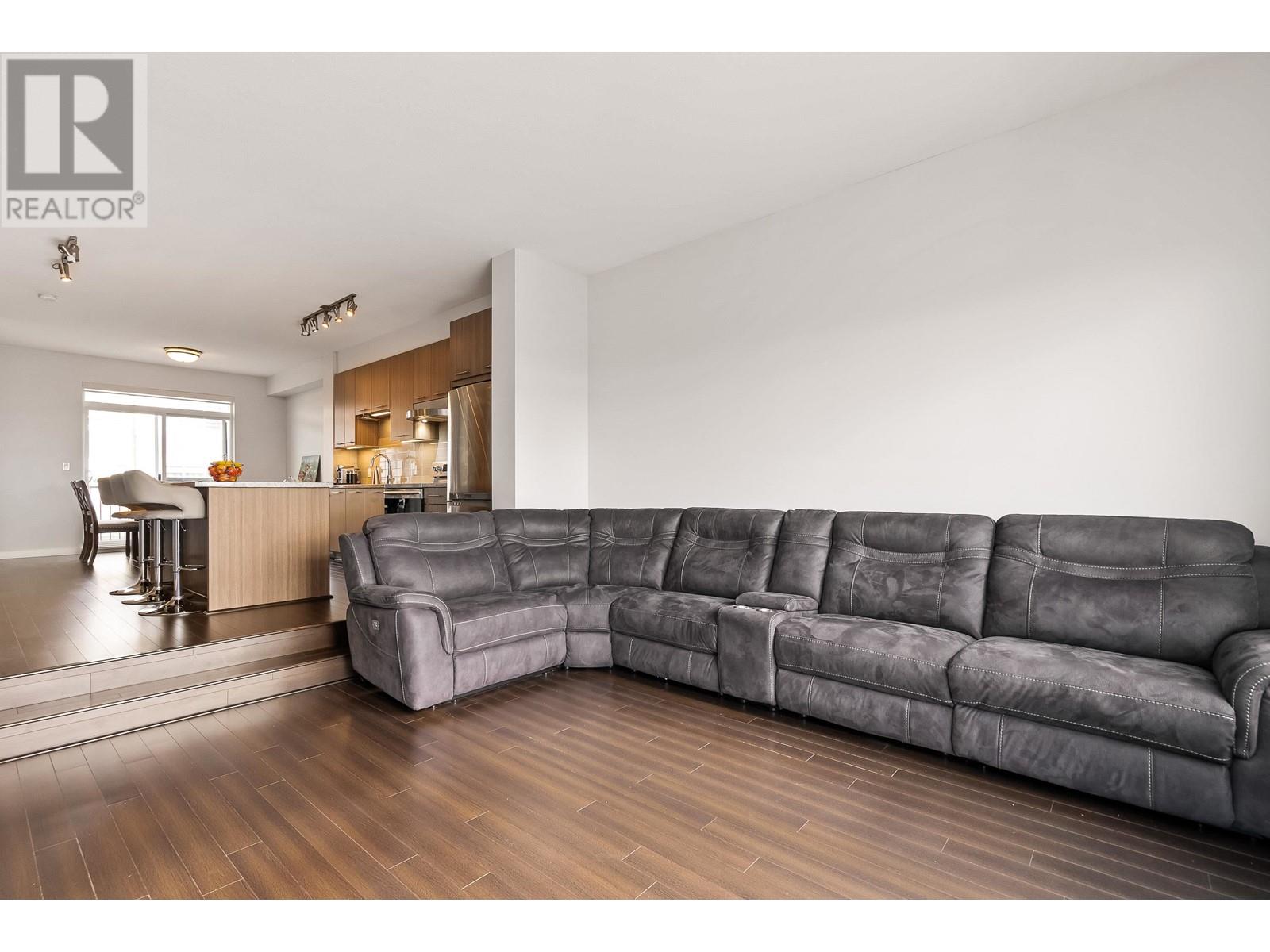 49 1295 Soball Street, Coquitlam, British Columbia  V3E 0G9 - Photo 4 - R2863571