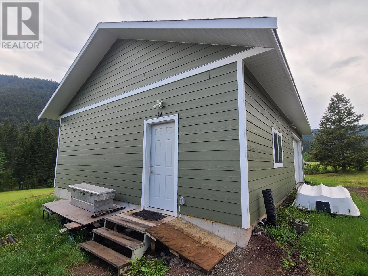 9624 Tranquille Criss Creek Rd, Kamloops, British Columbia  V2B 8B6 - Photo 57 - 177454