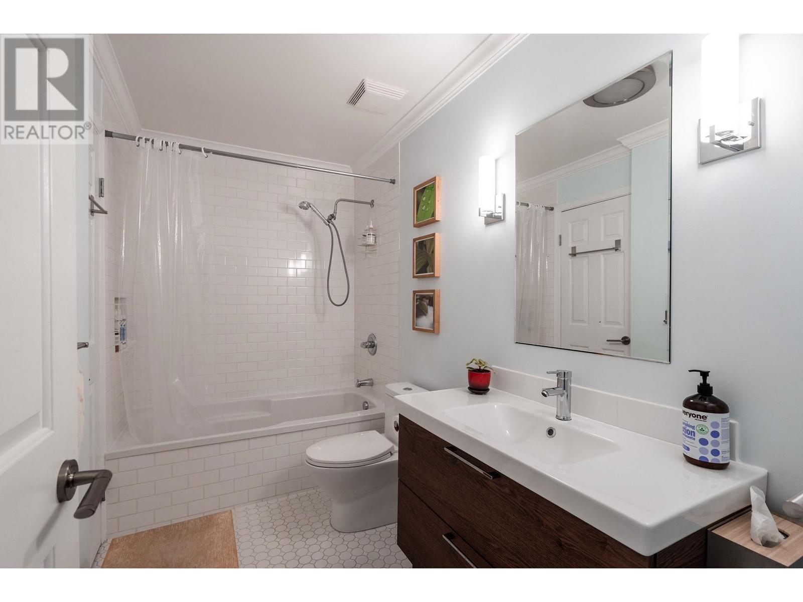 8 241 E 4th Street, North Vancouver, British Columbia  V7L 1J1 - Photo 30 - R2863688