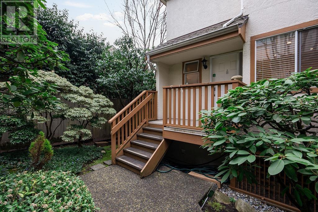 8 241 E 4th Street, North Vancouver, British Columbia  V7L 1J1 - Photo 4 - R2863688