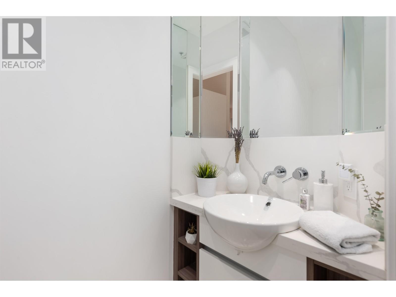 705 Victoria Drive, Vancouver, British Columbia  V5L 4E5 - Photo 13 - R2863731
