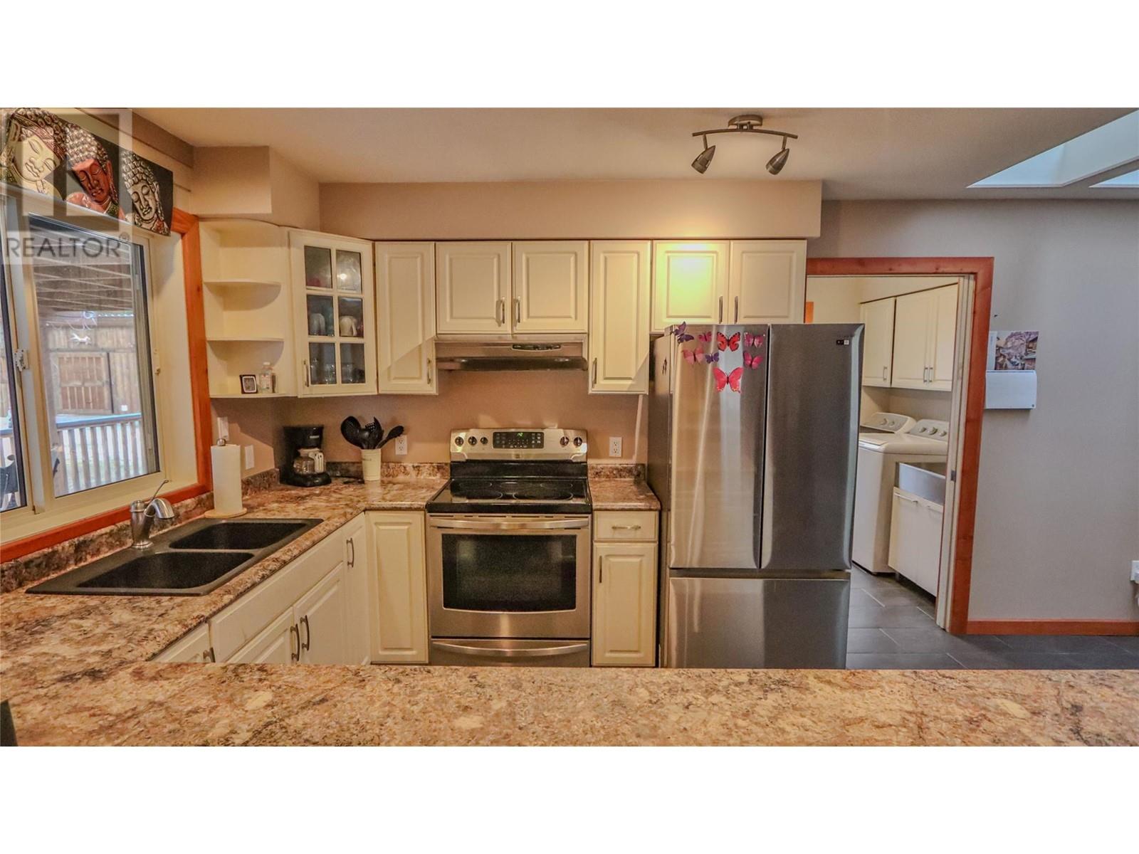 5835 3rd Street, Beaverdell, British Columbia  V0H 1A0 - Photo 15 - 10308270