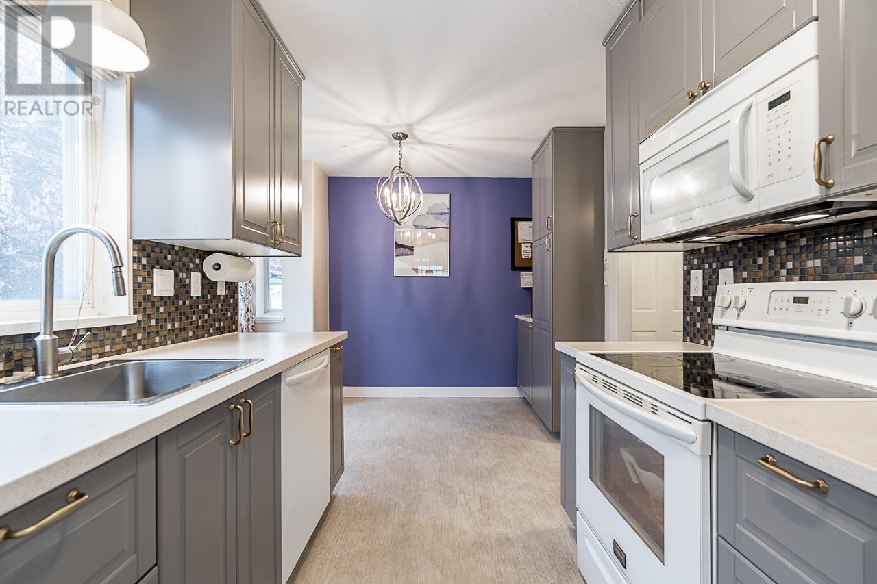 6 205 Lebleu Street, Coquitlam, British Columbia  V3K 6Z5 - Photo 7 - R2862965
