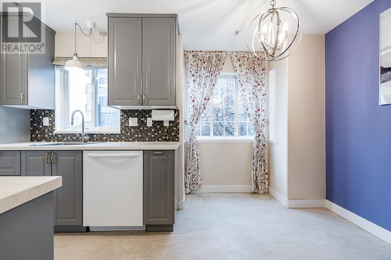 6 205 Lebleu Street, Coquitlam, British Columbia  V3K 6Z5 - Photo 11 - R2862965