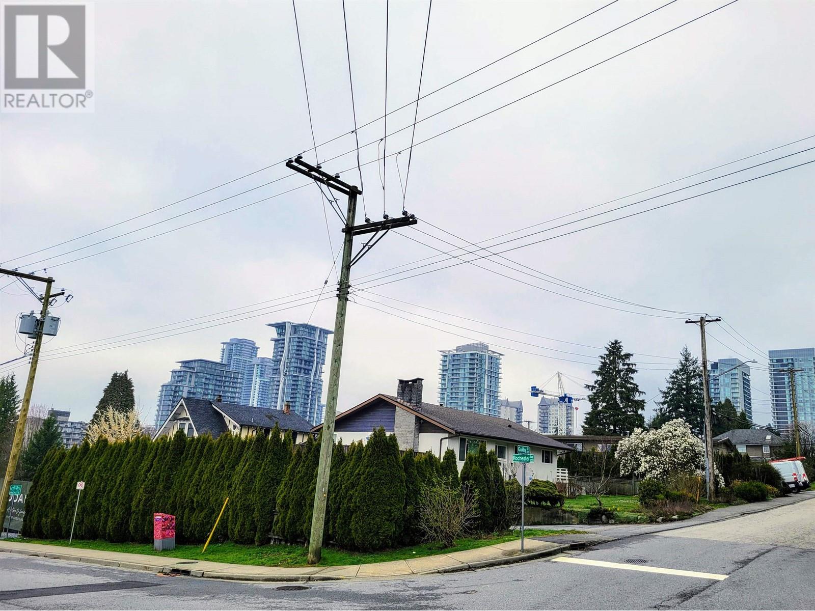 402 Guilby Street, Coquitlam, British Columbia  V3K 3Y7 - Photo 5 - R2863777