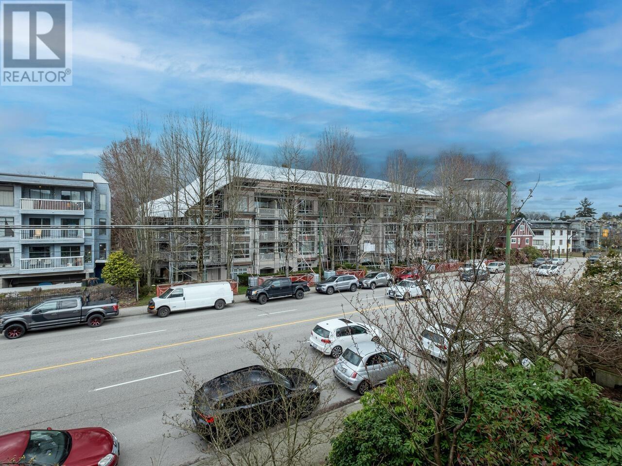 Listing Picture 19 of 22 : 301 3270 W 4TH AVENUE, Vancouver / 溫哥華 - 魯藝地產 Yvonne Lu Group - MLS Medallion Club Member