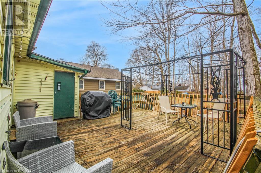 425 Huron Road, Red Bay, Ontario  N0H 1X0 - Photo 38 - 40560892