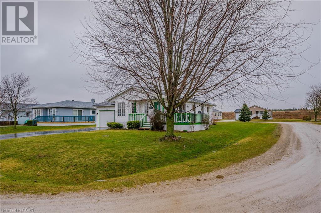 136 Parkview Circle, Moorefield, Ontario N0G 2K0 (26675574) Revel Realty