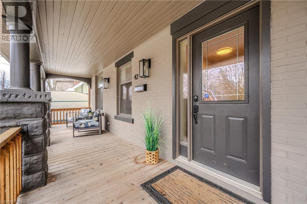 42 Alma Street S, Guelph, Ontario  N1H 5W7 - Photo 2 - 40561640