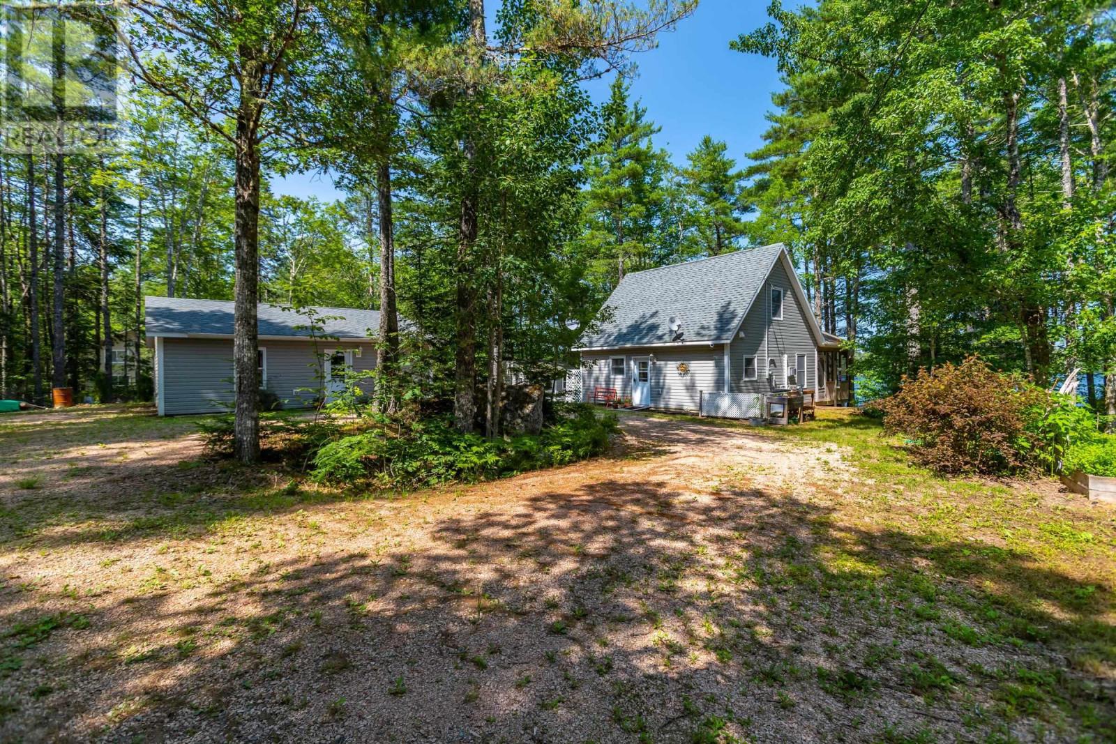 226 Chipman Lane, Waterloo Lake, Nova Scotia  B0S 1P0 - Photo 2 - 202405644