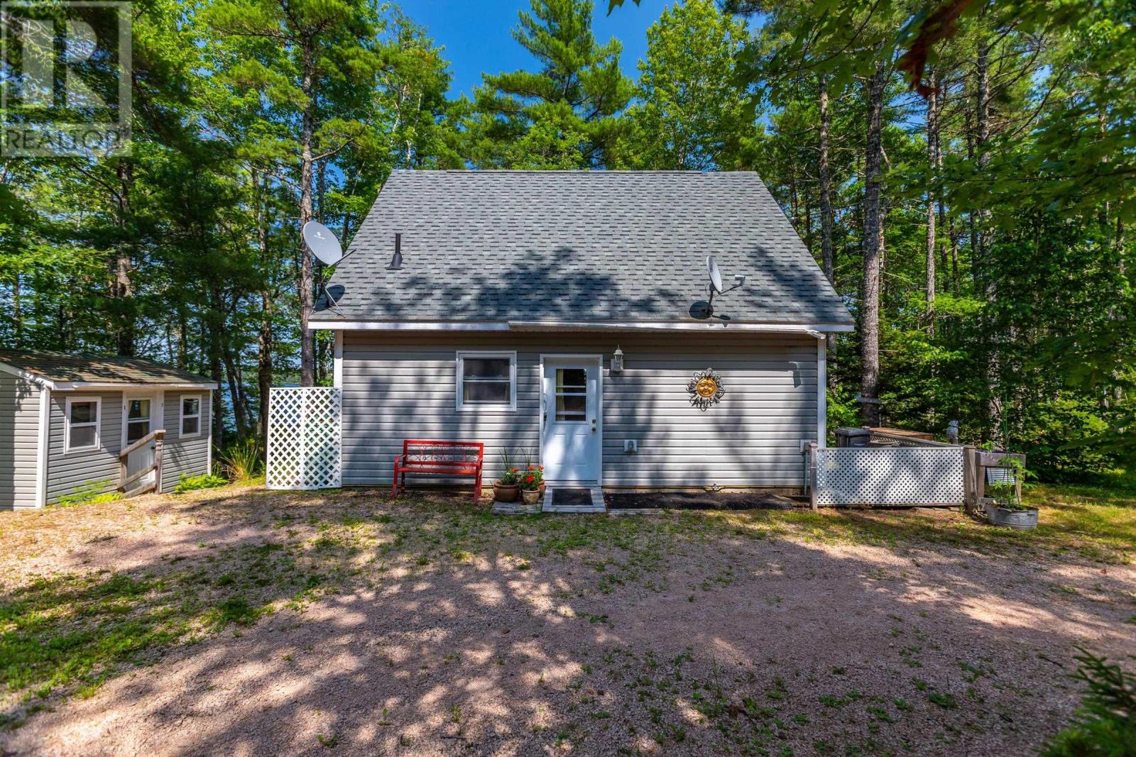 226 Chipman Lane, Waterloo Lake, Nova Scotia  B0S 1P0 - Photo 8 - 202405646