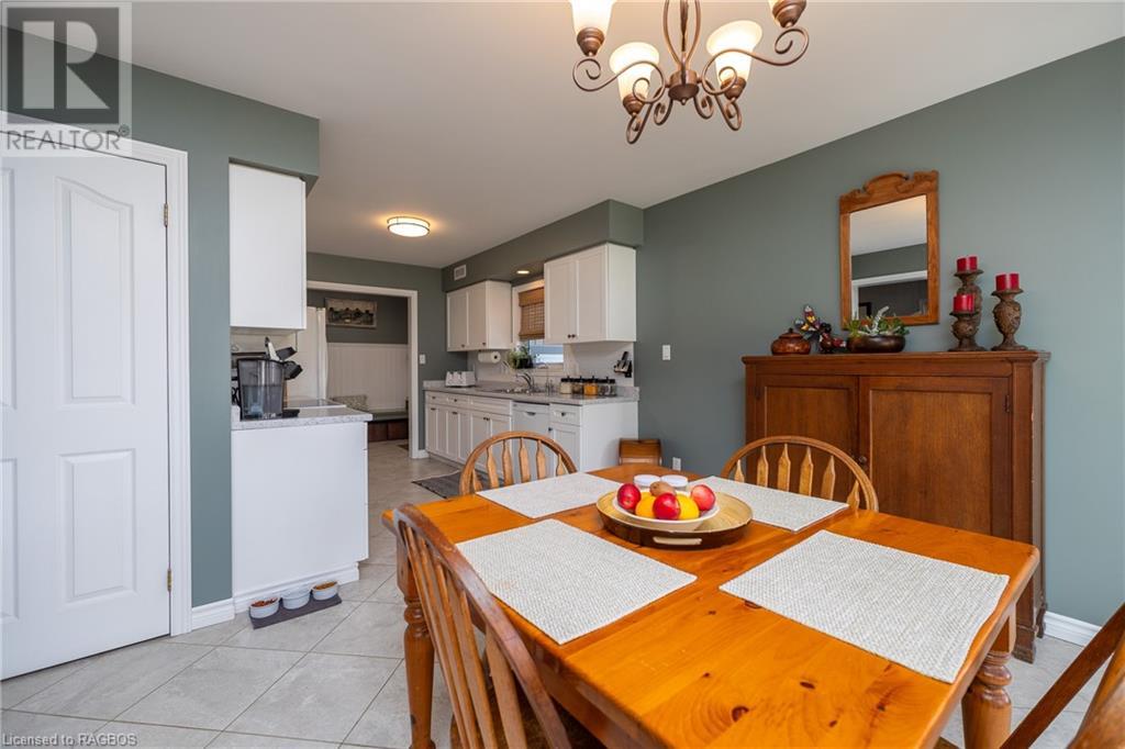 247 Penetangore Row, Kincardine, Ontario  N2Z 2P5 - Photo 16 - 40562843