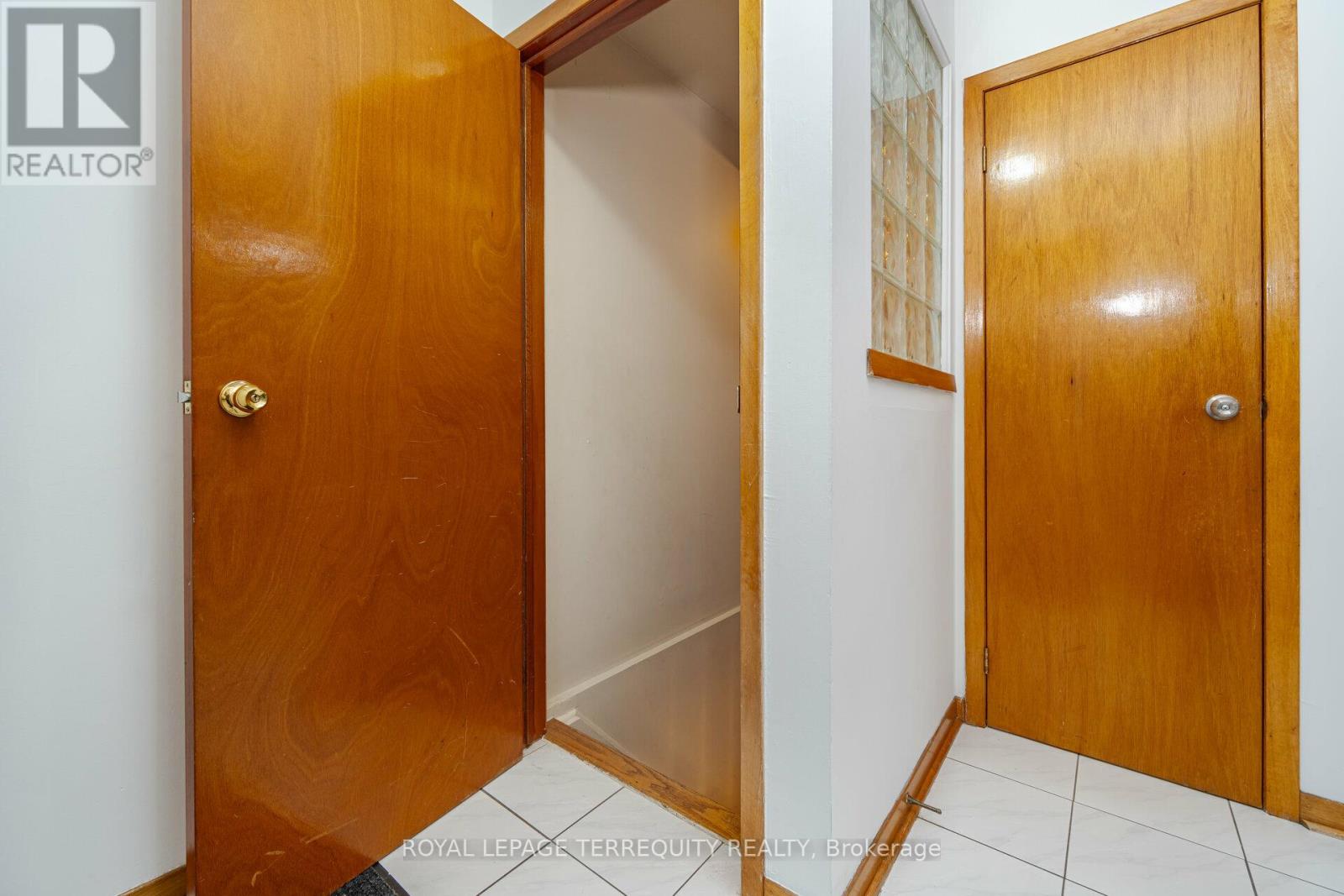 3a Humber Hill Ave, Toronto, Ontario  M6S 4R9 - Photo 24 - W8177608