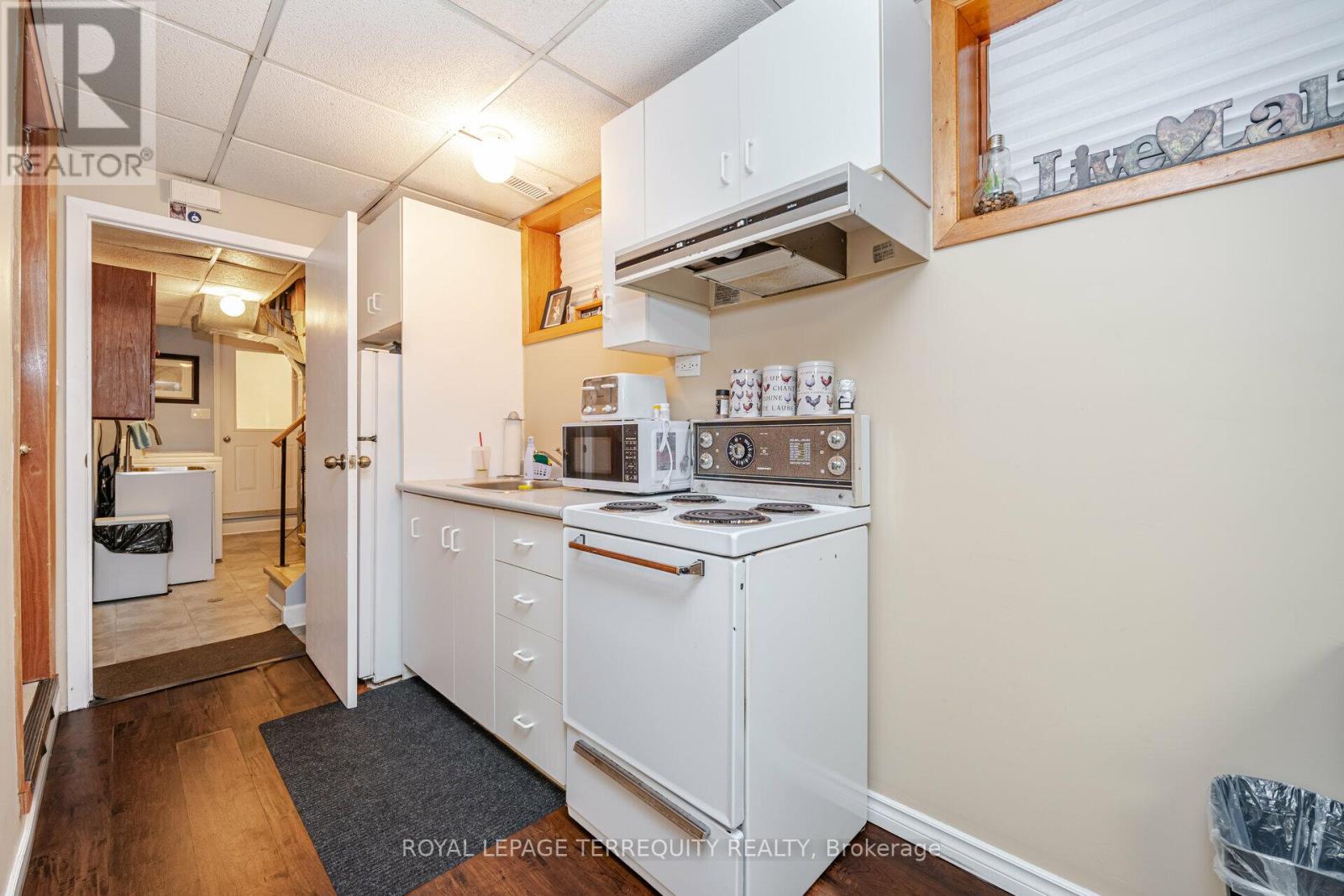 3a Humber Hill Ave, Toronto, Ontario  M6S 4R9 - Photo 27 - W8177608