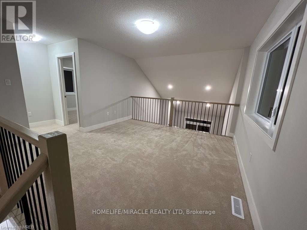 2007 Evans Boulevard Boulevard, London, Ontario  M6M 0H8 - Photo 2 - 40556122