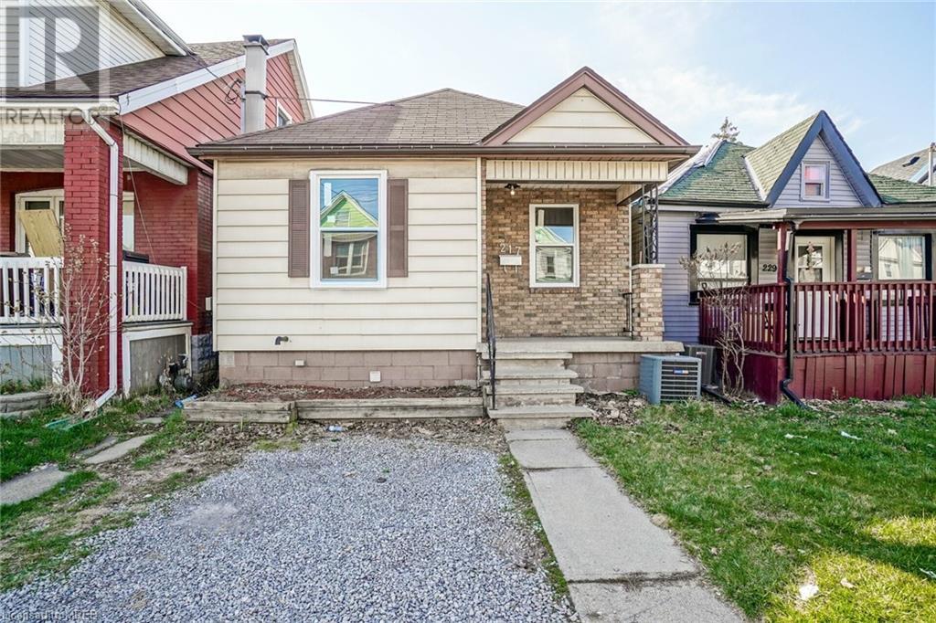 217 Grosvenor Avenue N, Hamilton, Ontario  L8L 7T1 - Photo 1 - 40555396