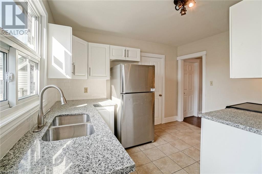 217 Grosvenor Avenue N, Hamilton, Ontario  L8L 7T1 - Photo 11 - 40555396