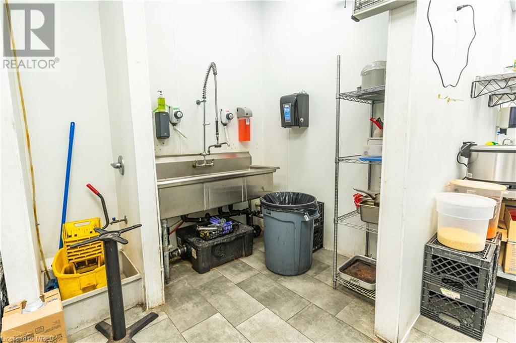 572 King Street Unit# 4, Waterloo, Ontario  N2L 6L3 - Photo 32 - 40554009