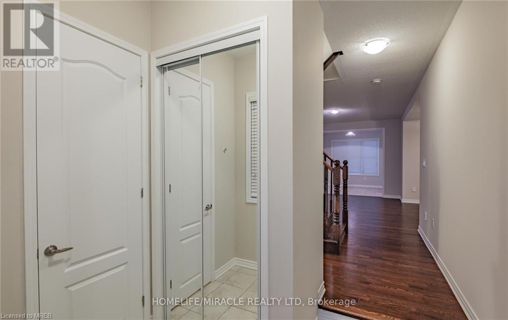 1566 Clitherow Street, Milton, Ontario  L9E 0A9 - Photo 4 - 40549301