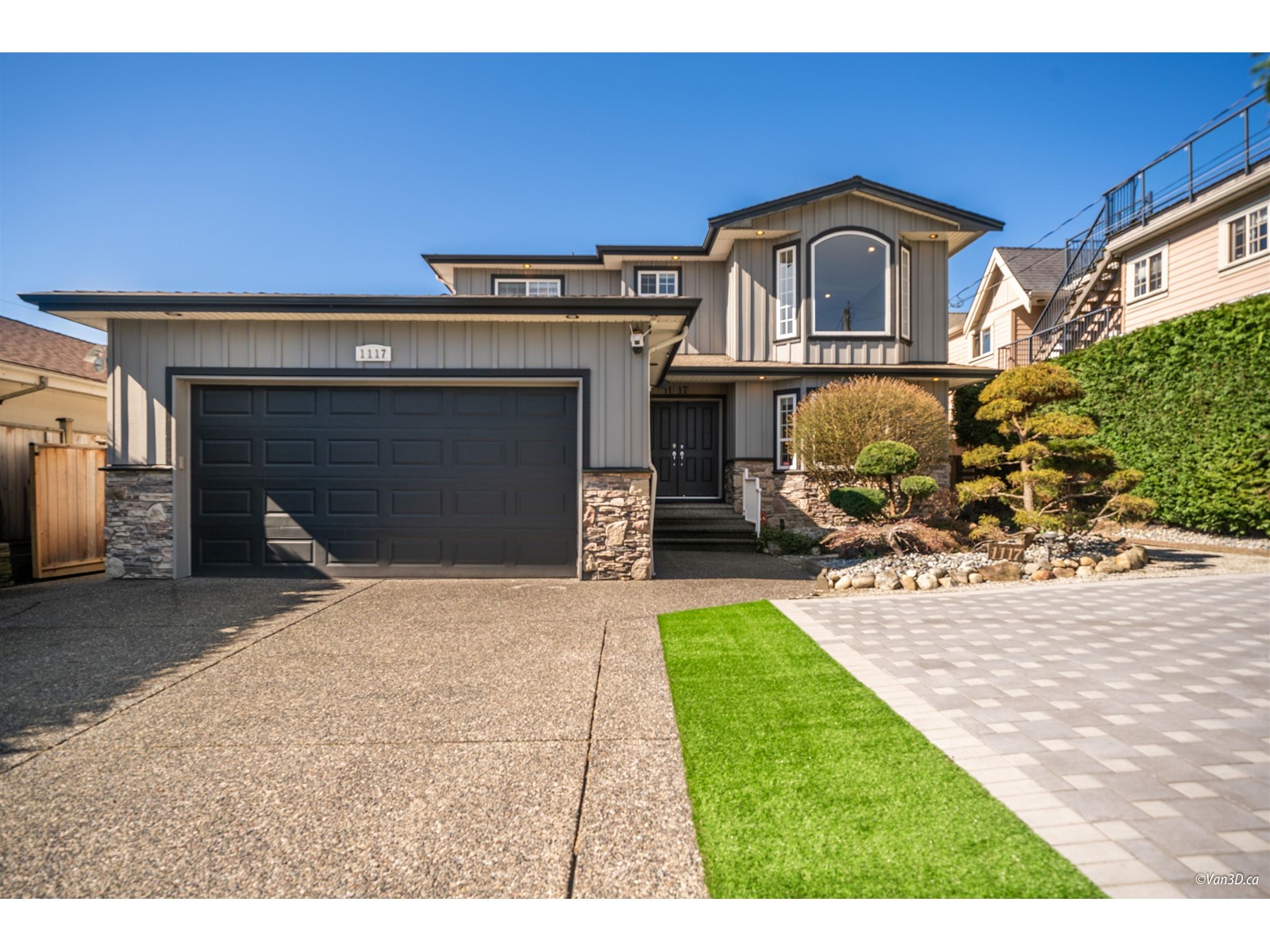 Listing Picture 2 of 40 : 1117 STAYTE ROAD, White Rock - 魯藝地產 Yvonne Lu Group - MLS Medallion Club Member