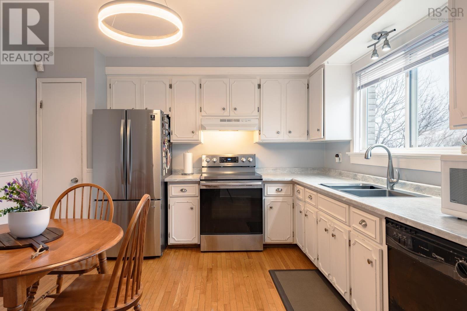 266 Main Avenue, Halifax, Nova Scotia  B3M 1B8 - Photo 11 - 202405666