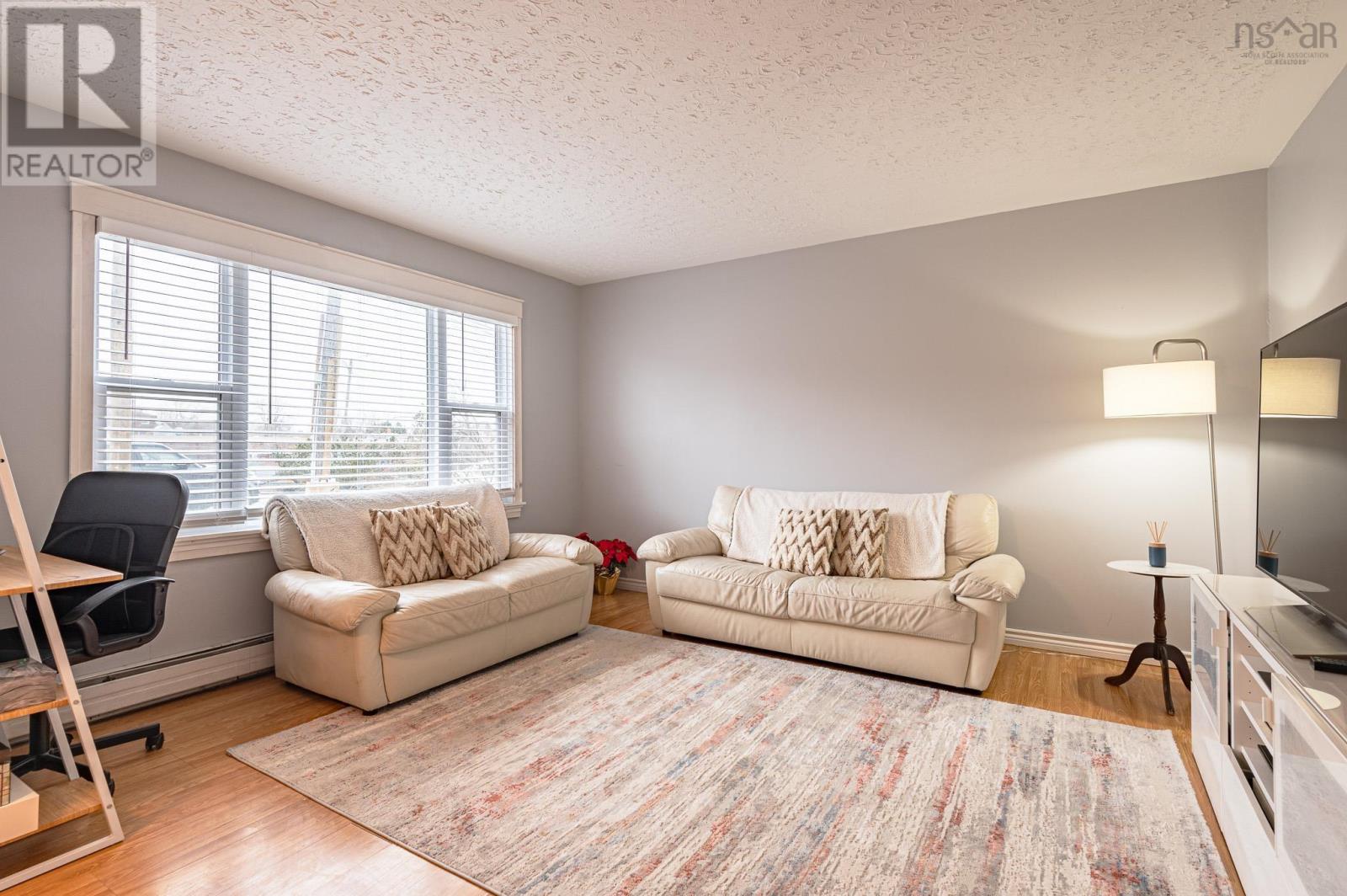 266 Main Avenue, Halifax, Nova Scotia  B3M 1B8 - Photo 4 - 202405666