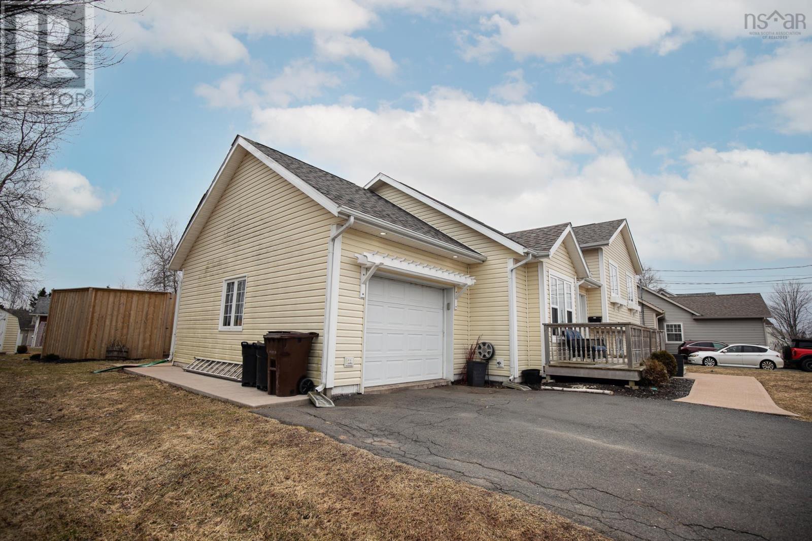 7 Forest Glen Court, Amherst, Nova Scotia  B4H 4T5 - Photo 3 - 202405693