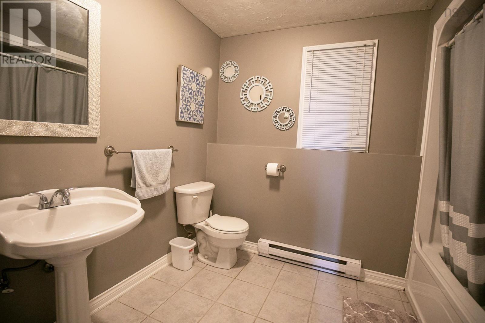 7 Forest Glen Court, Amherst, Nova Scotia  B4H 4T5 - Photo 33 - 202405693