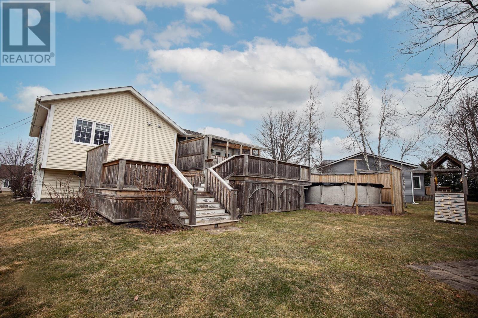 7 Forest Glen Court, Amherst, Nova Scotia  B4H 4T5 - Photo 6 - 202405693