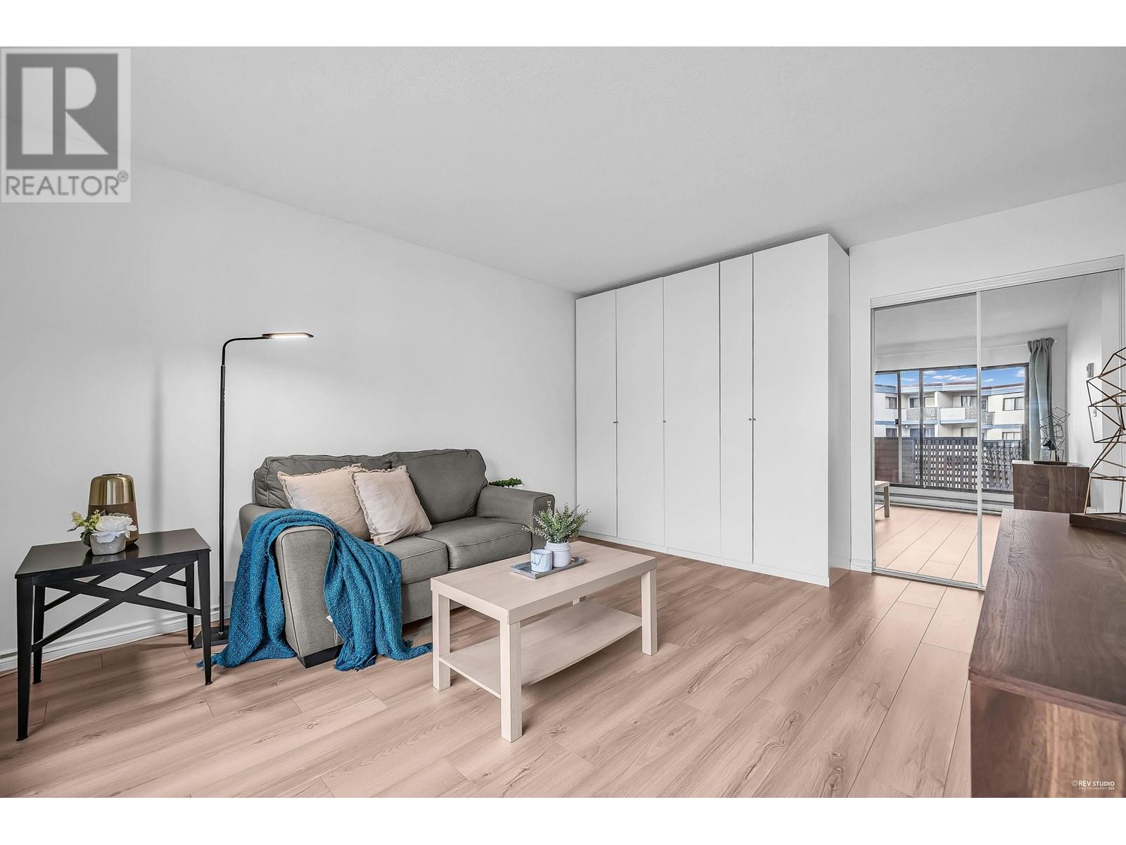 218 8651 Westminster Highway, Richmond, British Columbia  V6X 3E3 - Photo 2 - R2863854
