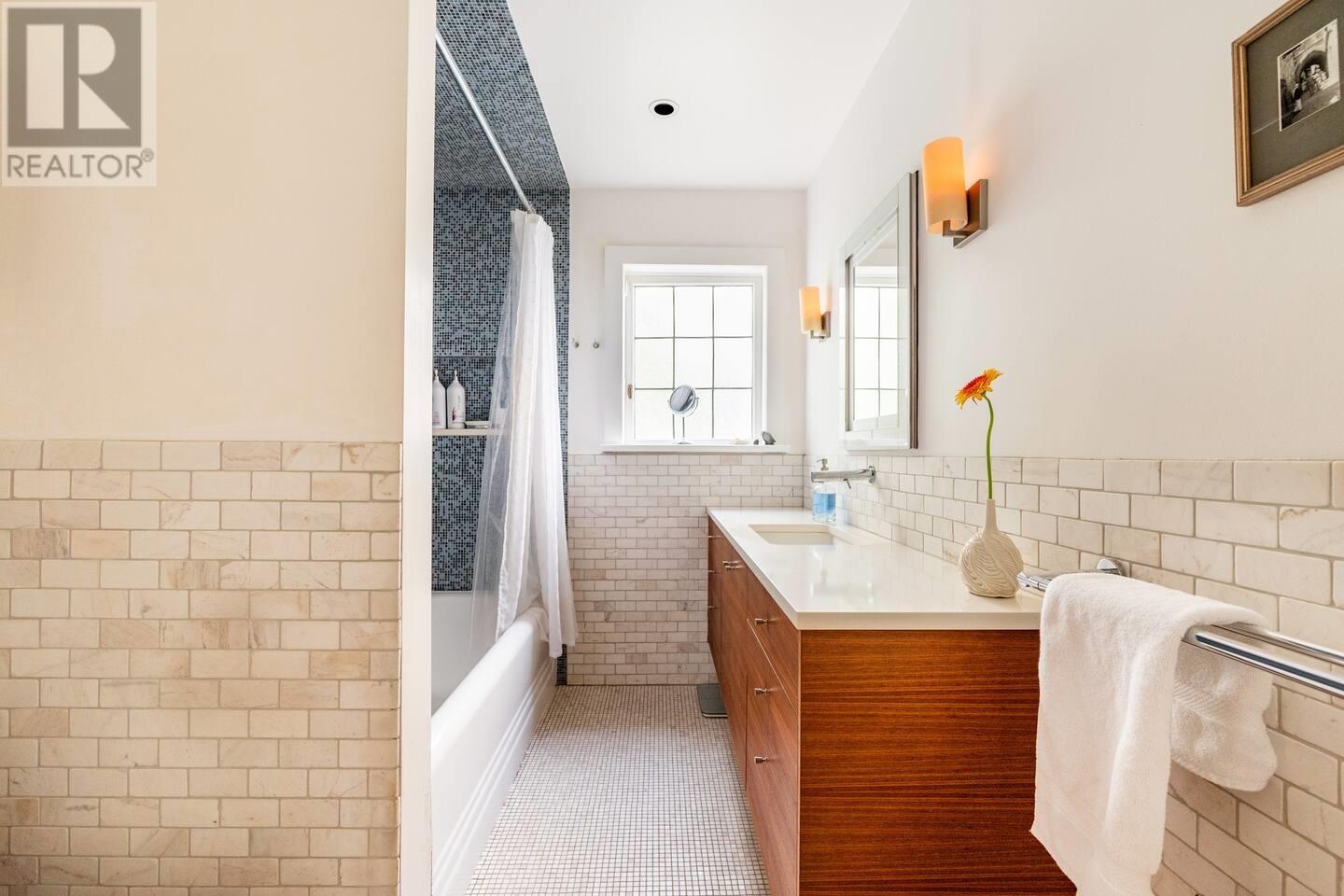 419 W 23rd Avenue, Vancouver, British Columbia  V5Y 2H5 - Photo 14 - R2863894