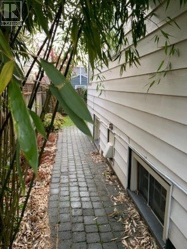 419 W 23rd Avenue, Vancouver, British Columbia  V5Y 2H5 - Photo 23 - R2863894