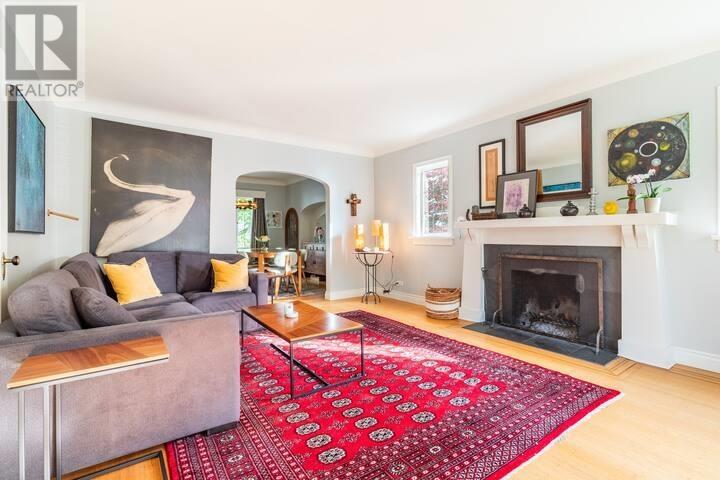 419 W 23rd Avenue, Vancouver, British Columbia  V5Y 2H5 - Photo 4 - R2863894