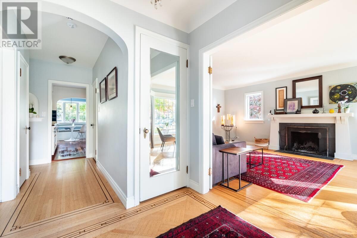 419 W 23rd Avenue, Vancouver, British Columbia  V5Y 2H5 - Photo 6 - R2863894