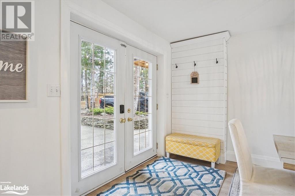 64 48th Street N, Wasaga Beach, Ontario  L9Z 1Y3 - Photo 3 - 40562485