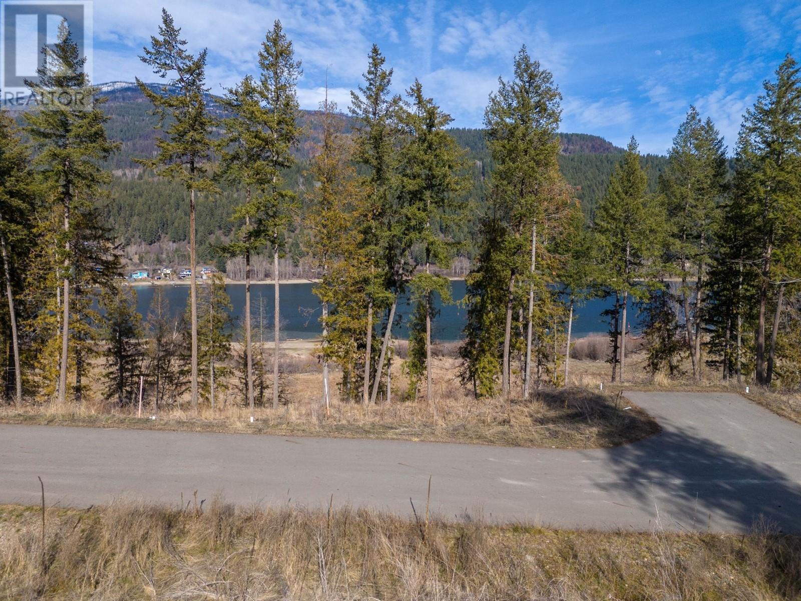 1-8848 Holding Rd, Adams Lake, British Columbia   - Photo 4 - 177470