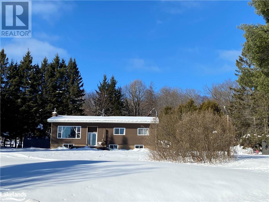 11 Gibson Road, Emsdale, Ontario  P0A 1J0 - Photo 3 - 40563234