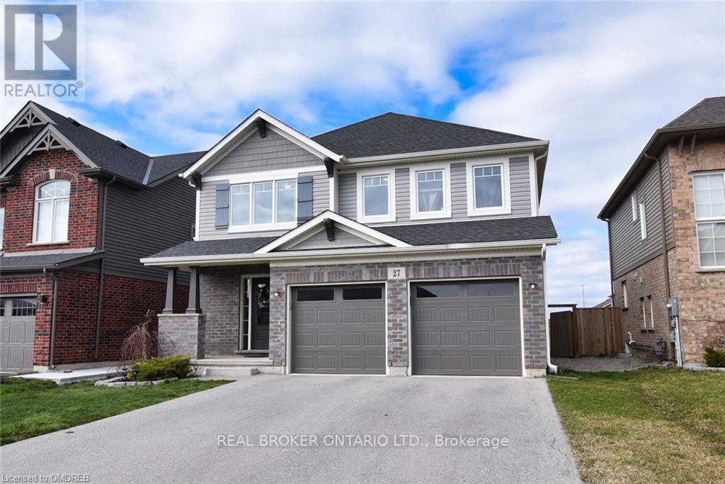 27 Spruce Crescent, Welland, 6 Bedrooms Bedrooms, ,4 BathroomsBathrooms,Single Family,For Sale,Spruce,X8178914