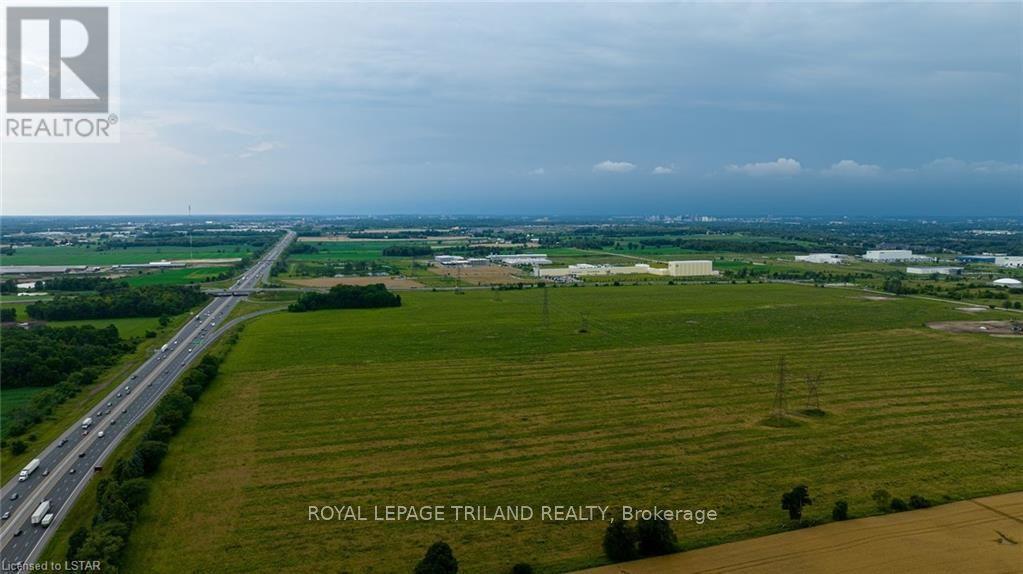 2703 Bradley Ave, Thames Centre, Ontario  N6M 1H6 - Photo 3 - X8179960