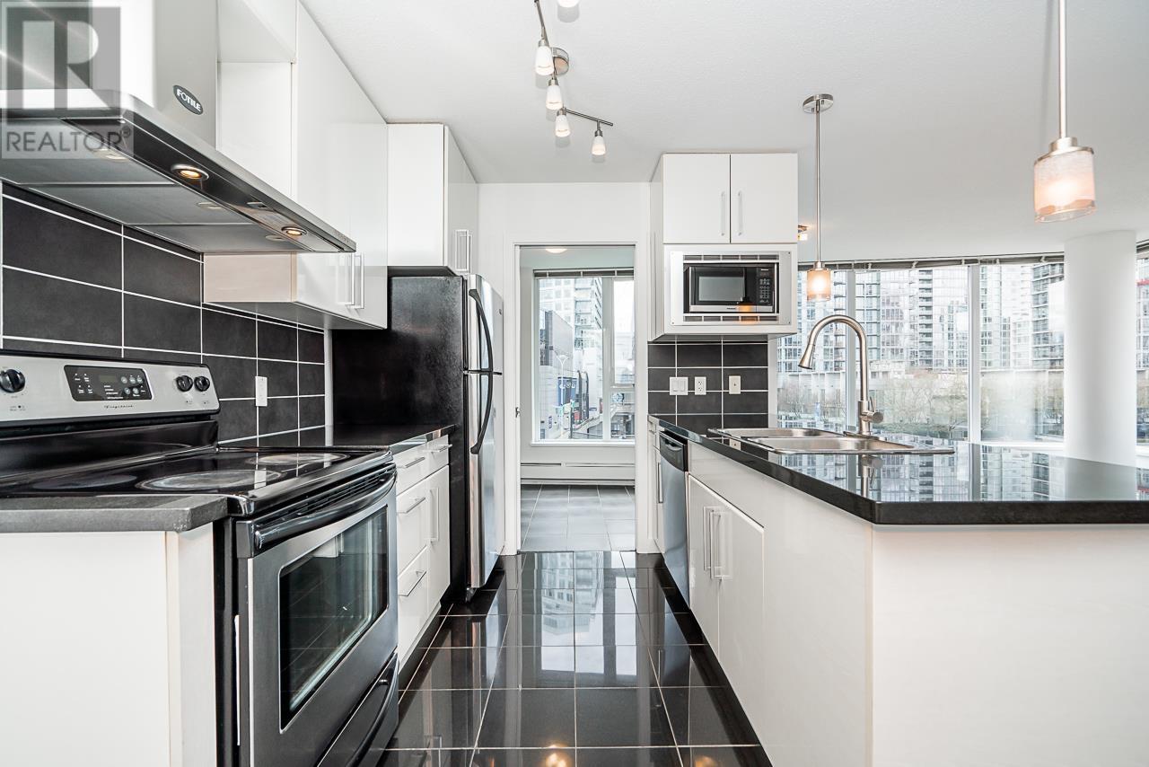 808 689 Abbott Street, Vancouver, British Columbia  V6B 0J2 - Photo 2 - R2863940