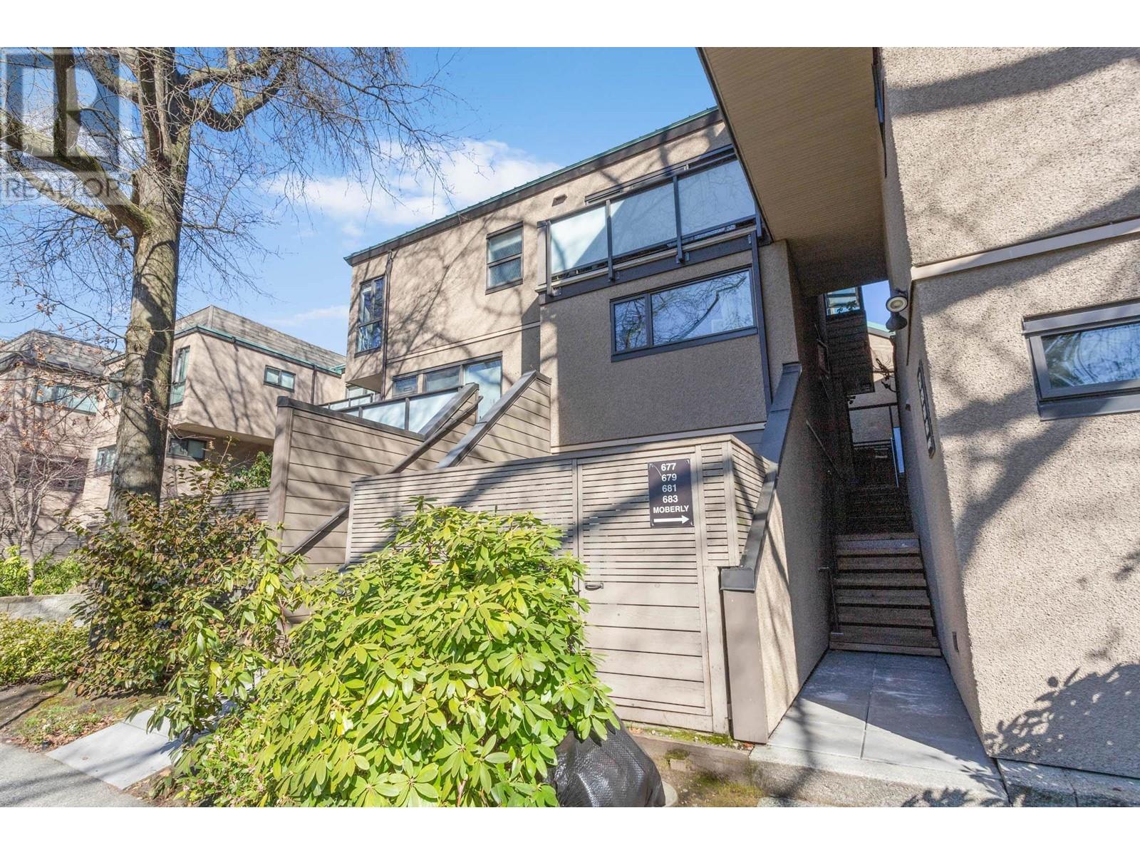 681 Moberly Road, Vancouver, British Columbia  V5Z 4A4 - Photo 2 - R2863972