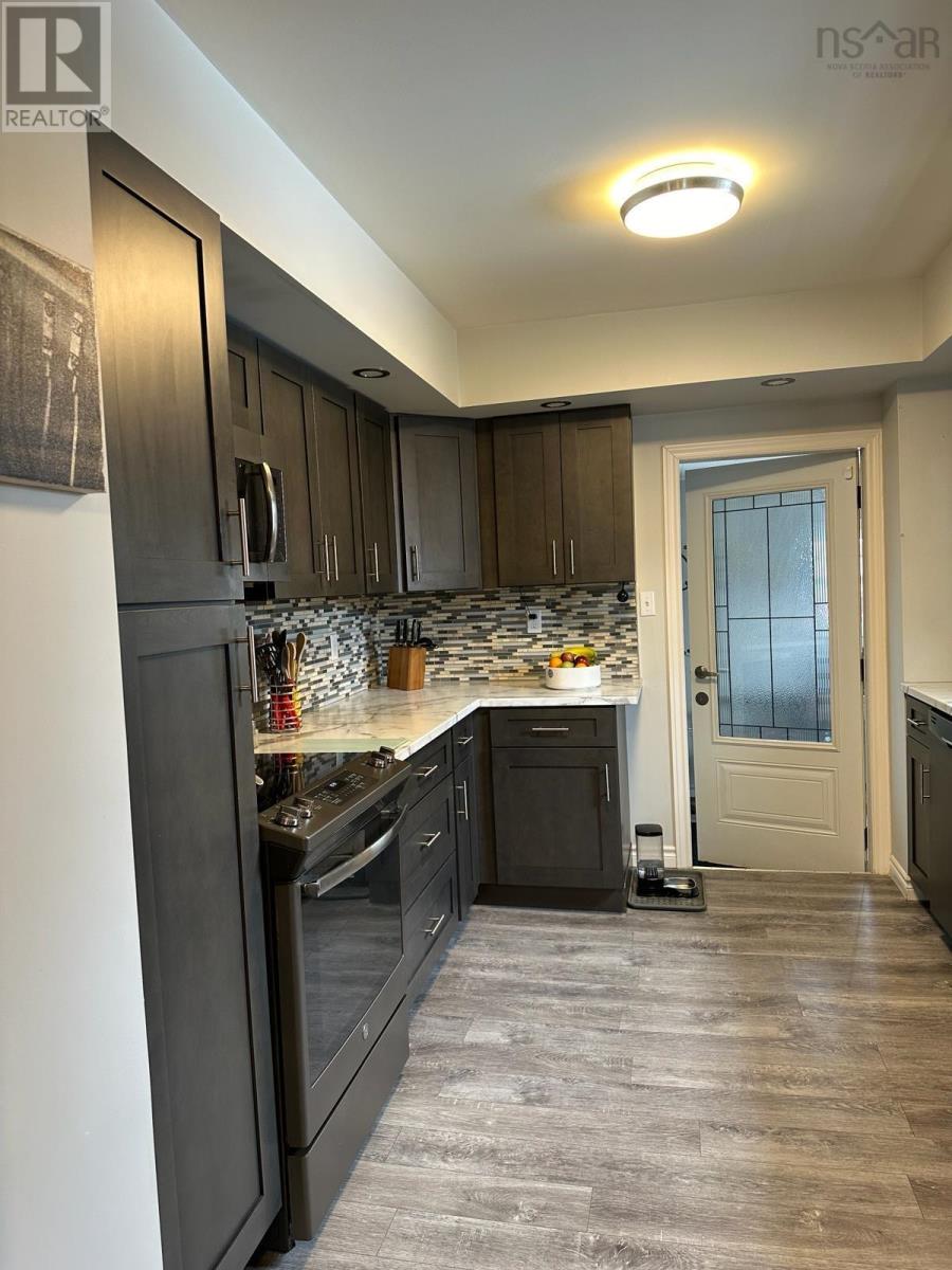 33 Central Street, Sydney, Nova Scotia  B1P 2A7 - Photo 12 - 202405715