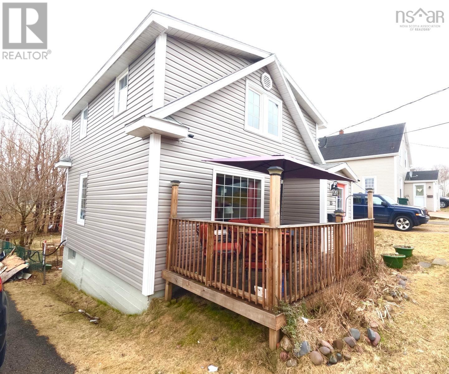 33 Central Street, Sydney, Nova Scotia  B1P 2A7 - Photo 4 - 202405715