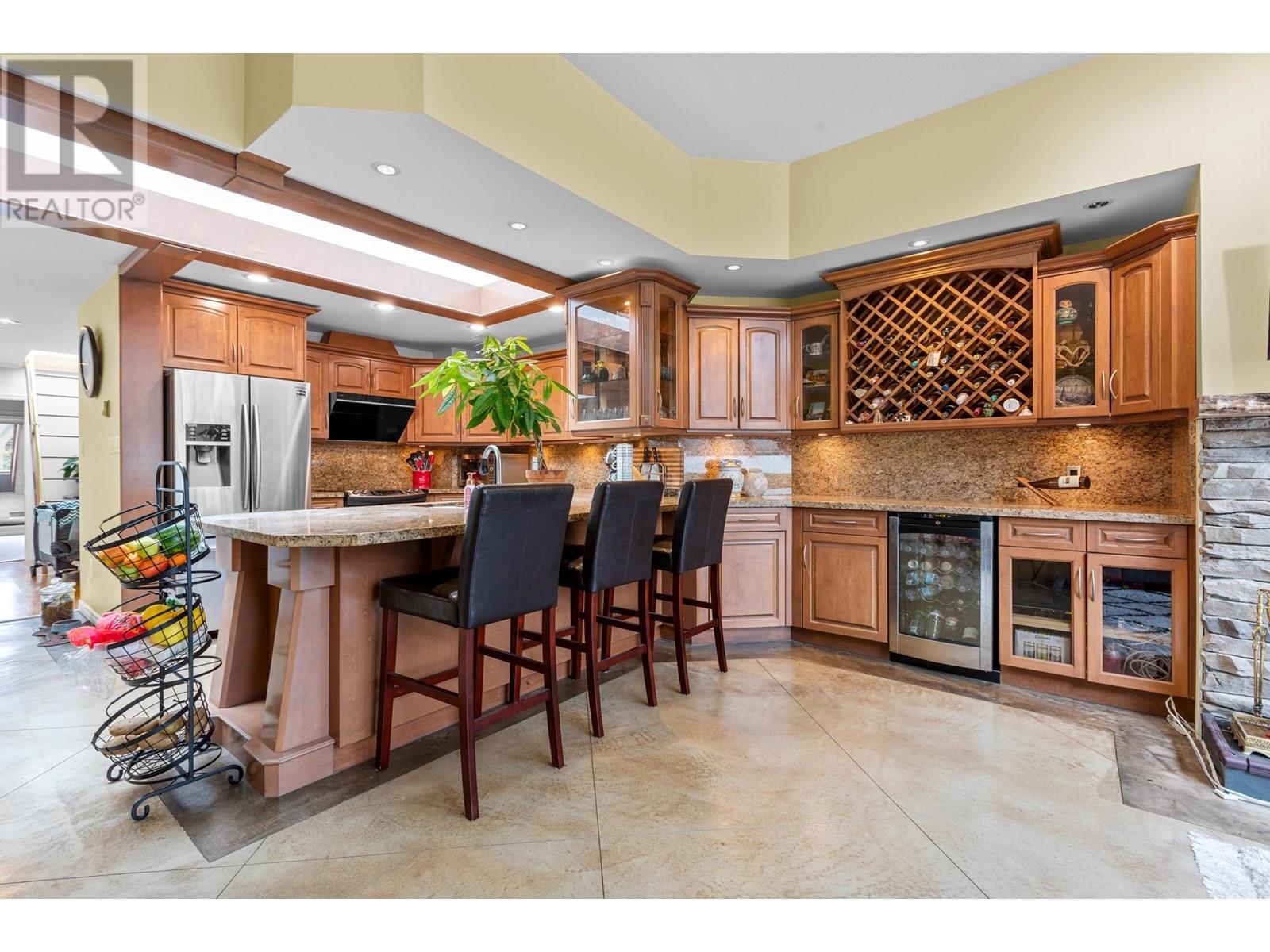 41 - 3960 Canada Way, Burnaby, British Columbia  V5G 1G7 - Photo 2 - R2862168