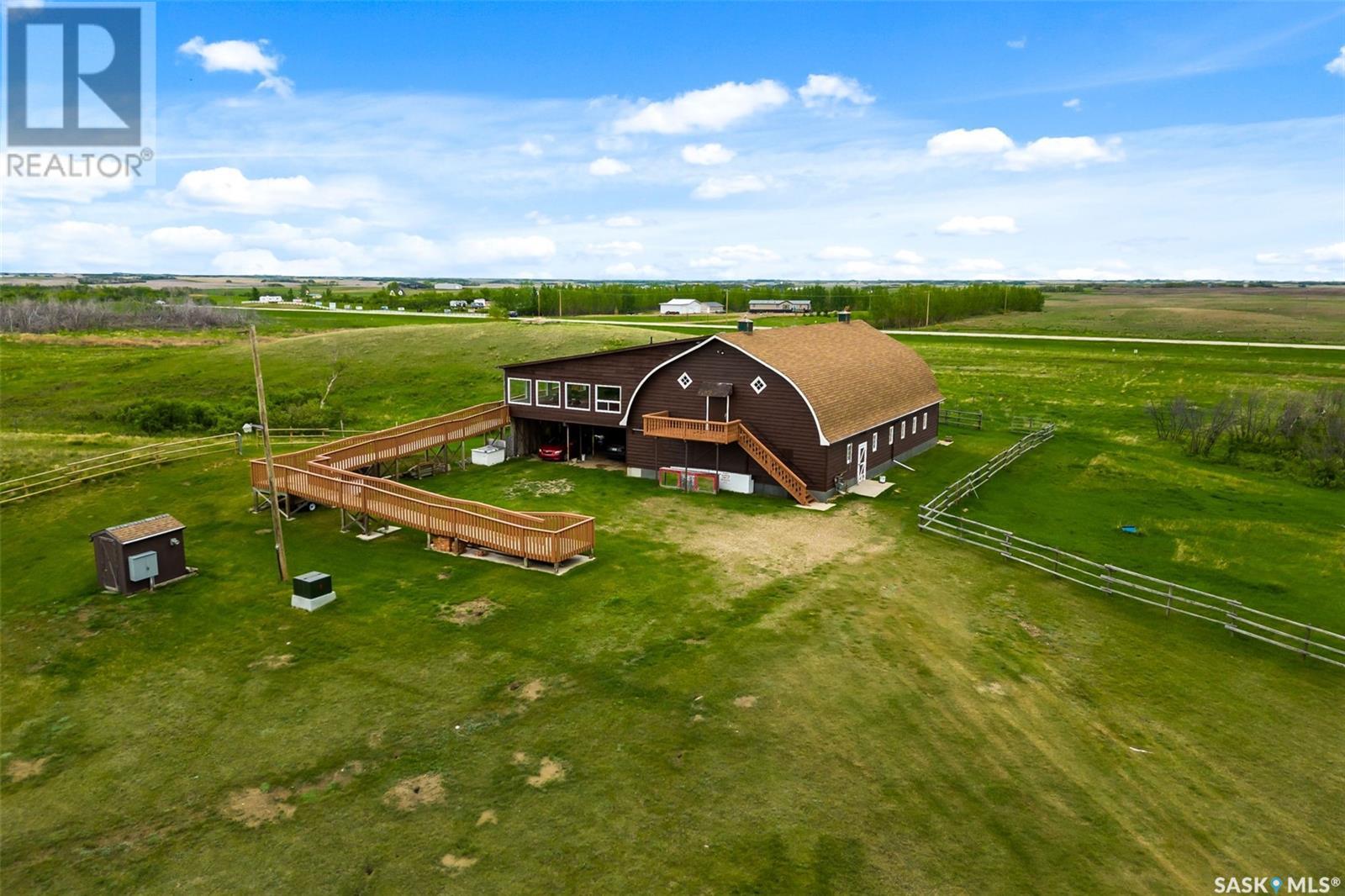 Big Brown Barn, Longlaketon Rm No. 219, Saskatchewan  S0G 0W0 - Photo 39 - SK963364