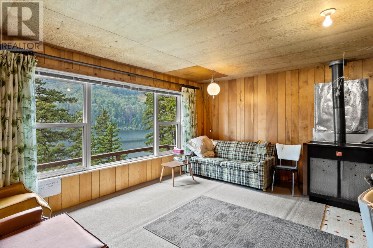 2380 Heffley Lake Road, Heffley, British Columbia  V0E 1Z1 - Photo 16 - 177476