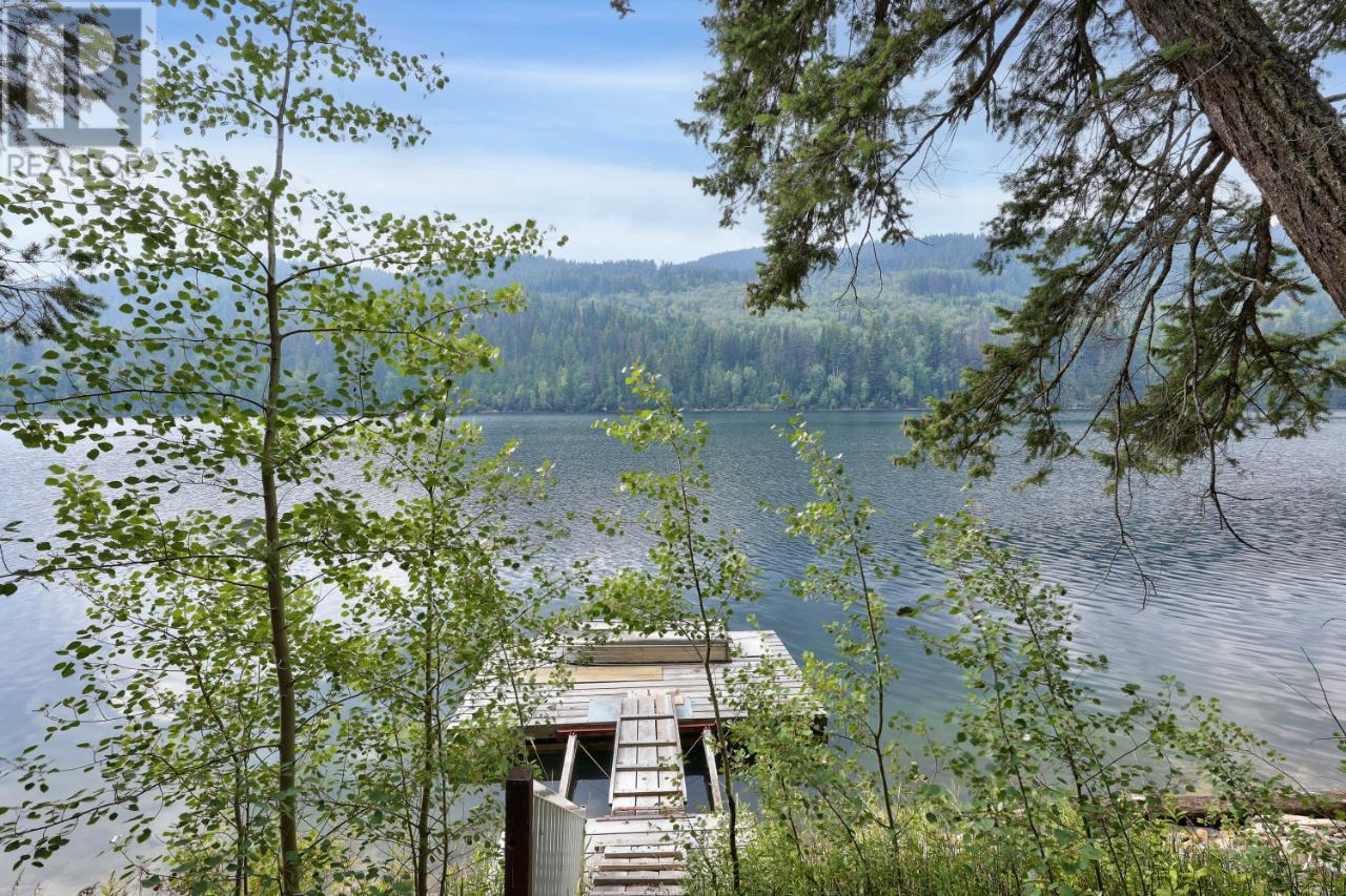 2380 Heffley Lake Road, Heffley, British Columbia  V0E 1Z1 - Photo 9 - 177476